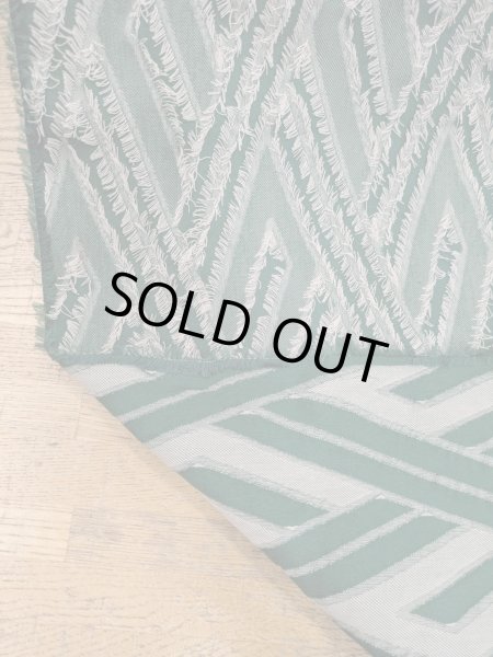 画像4: 生地：ポリ綿幾何学柄カットジャガード（グリーン） (4)