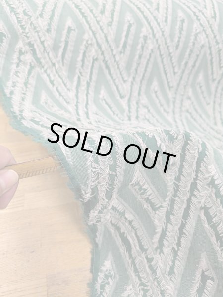 画像6: 生地：ポリ綿幾何学柄カットジャガード（グリーン） (6)