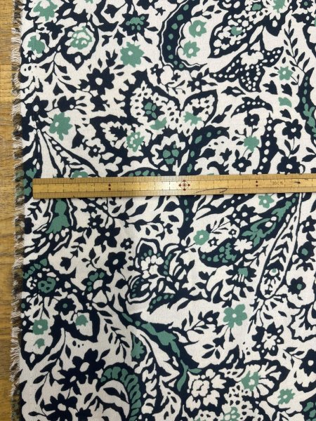 画像3: 生地：ポリエステル100％プリント（白地×紺・緑） (3)