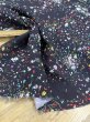 画像6: 生地：ポリエステル100％小花柄プリント（黒） (6)