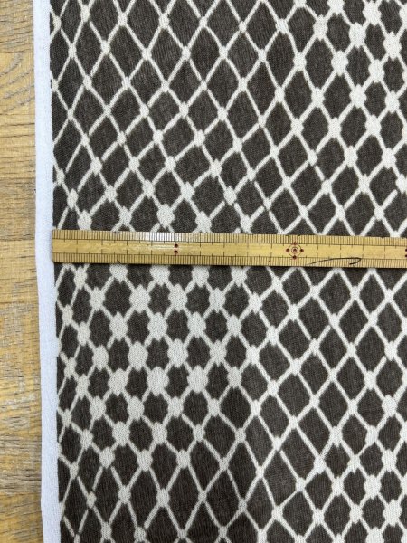 画像3: 生地：ポリエステルニット起毛タッチ（ベージュ×ブラウン） (3)