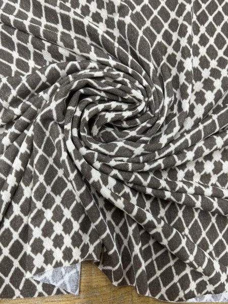 画像6: 生地：ポリエステルニット起毛タッチ（ベージュ×ブラウン） (6)