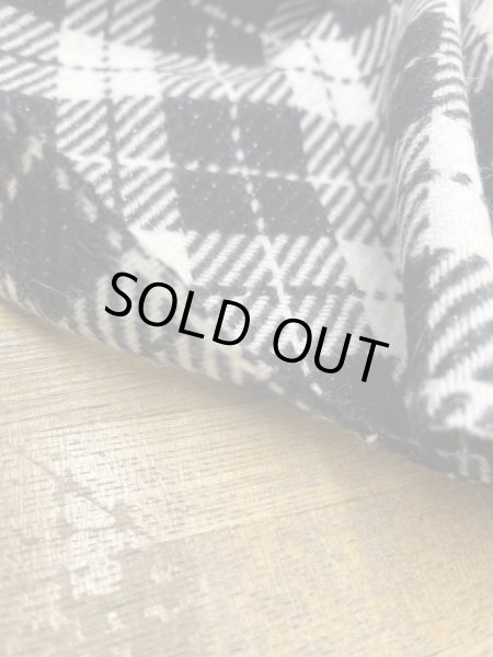 画像9: 生地：ウール100％ チェックラメ（ホワイト／ブラック） (9)