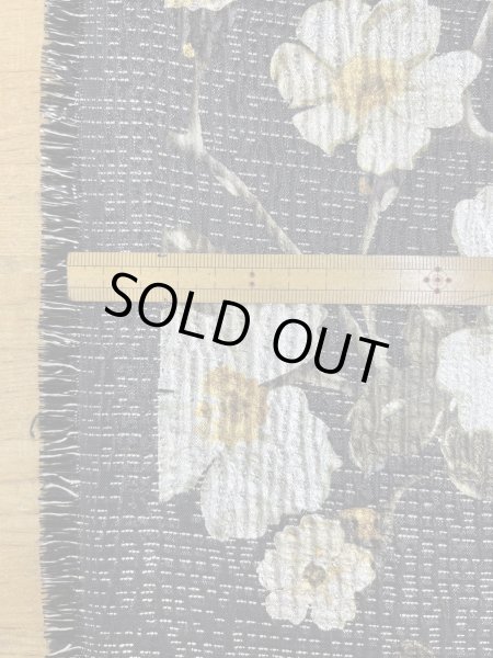 画像3: 生地：ポリエステル100％ フローラルジャカード（ブラック／ゴールド） (3)