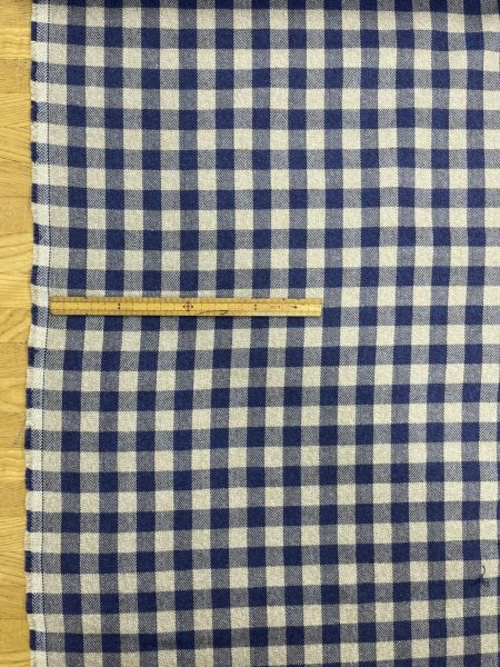 画像2: 生地：綿100％先染め綿麻キャンバスチェック柄（生成×紺） (2)
