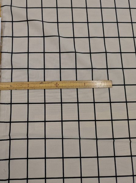 画像2: 生地：ポリエステルデシン／格子プリント（ベージュ×黒） (2)