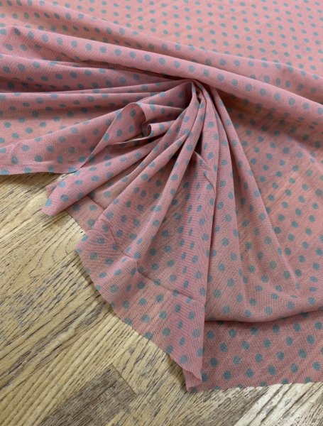 画像6: 生地：ポリエステル 水玉プリントチュール（ピンク×水色） (6)