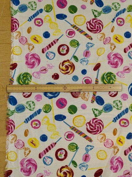 画像2: 生地：ポリエステル100％ キャンディ柄プリント（白） (2)
