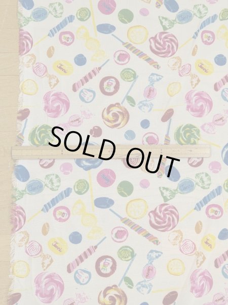 画像2: 生地：ポリエステル100％ キャンディ柄プリント（白） (2)