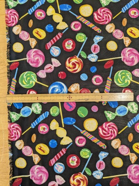 画像3: 生地：ポリエステル100％ キャンディ柄プリント（黒） (3)