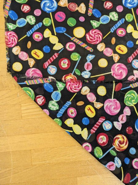 画像4: 生地：ポリエステル100％ キャンディ柄プリント（黒） (4)