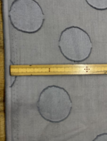 画像3: 生地：綿100％ 水玉カットジャガード（グレー） (3)