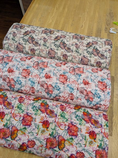 画像8: 生地：綿100％ジャガード フラワープリント（キナリ×赤×緑） (8)