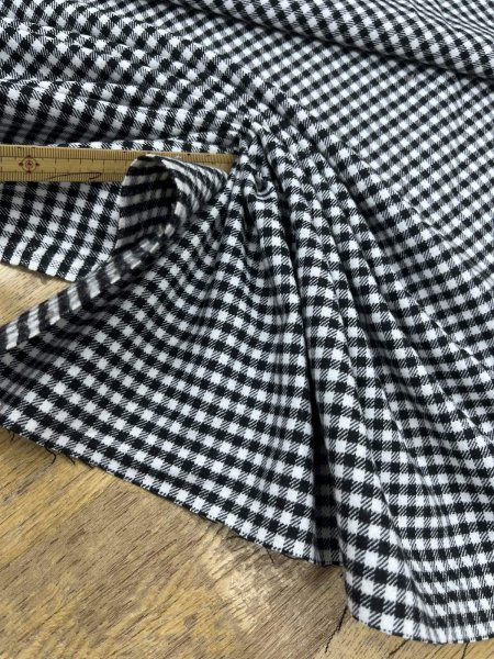 画像6: 生地：ポリエステル 綿風微起毛ギンガムチェック（白×黒） (6)