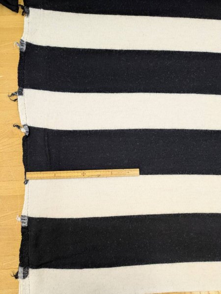 画像2: 生地：ウール混太ボーダーニット（ホワイト×ブラック） (2)