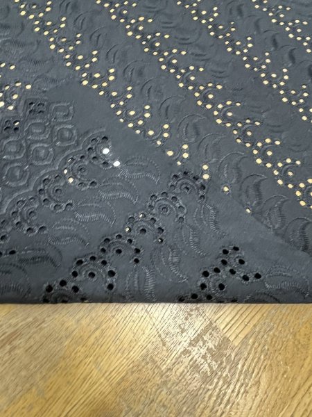 画像3: 生地：ポリ綿両耳スカラップ刺繍レース（黒） (3)