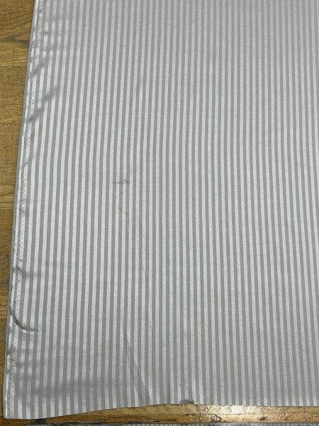 画像8: 生地：ポリストレッチサテンストライプ（グレー） (8)