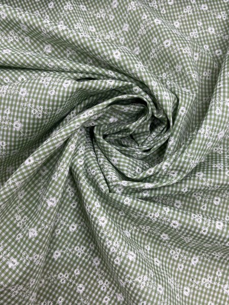 画像7: 生地：綿100％小花柄刺繍風プリント ギンガムチェック（グリーン） (7)