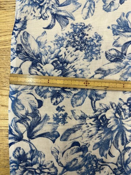 画像3: 生地：綿100％ 薄手ローン花柄（ホワイト×ブルー） (3)