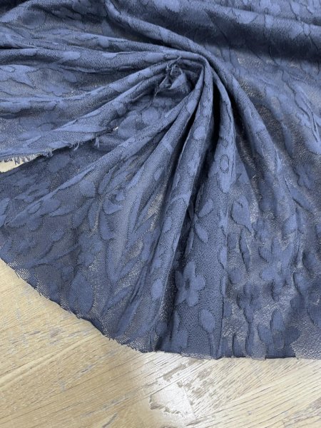 画像5: 生地：花柄モチーフ ふくれジャガード（紺） (5)