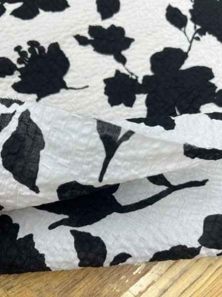 画像5: 生地：綿100％ 綿80ローンミラクルウェーブプリント（オフ白×ブラック） (5)