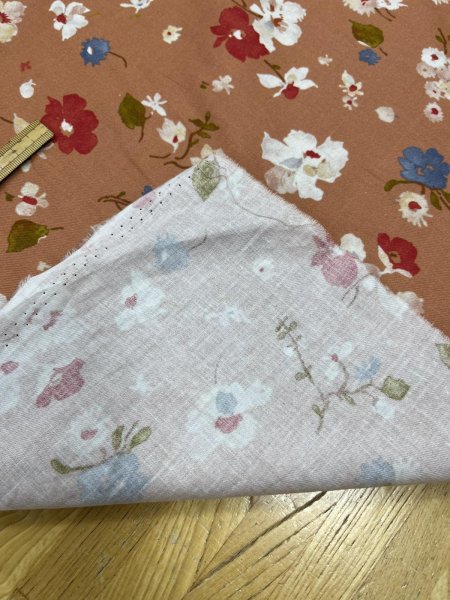 画像4: 生地：綿100％ 花柄コットン（オレンジブラウン） (4)