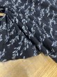 画像6: 生地：綿100％葉っぱ柄プリント（黒／グレー） (6)