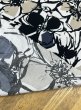 画像4: 生地：綿100％ 手描き風花柄コットン（白地／ベージュ・黒） (4)