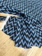 画像6: 生地：ポリエステル100％ シェブロン柄チュールニット（水色×紺） (6)