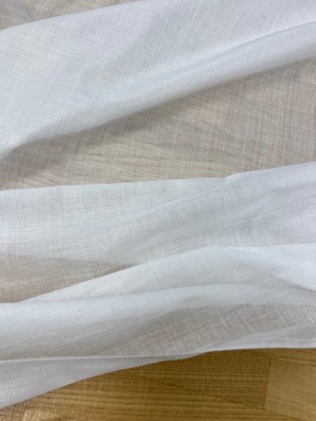 画像1: 洋裁材料:ブラウス用接着芯(白)薄手 (1)