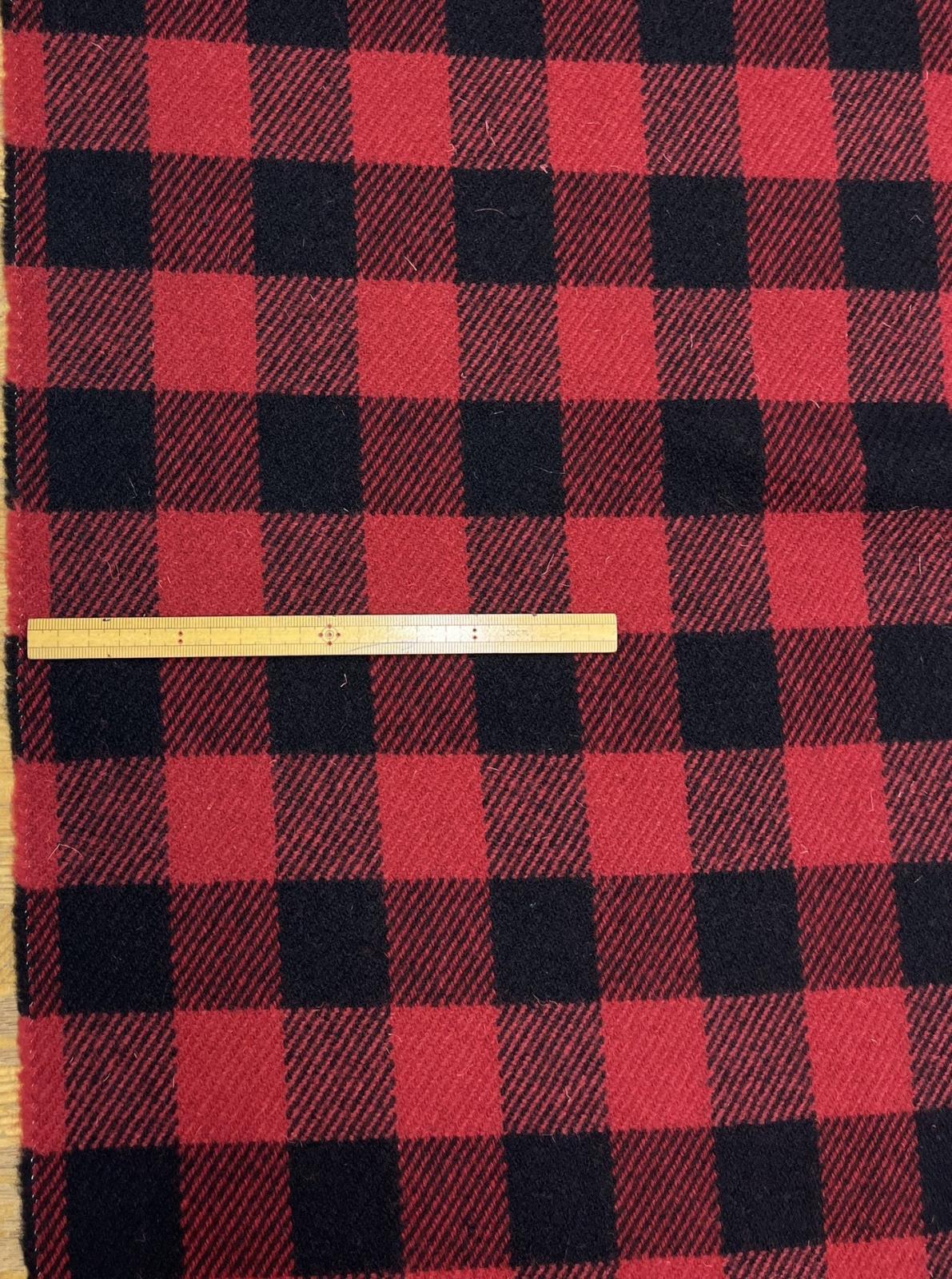 生地：ウール厚手ブロックチェック（赤×黒） - 日暮里繊維街 要藤商店